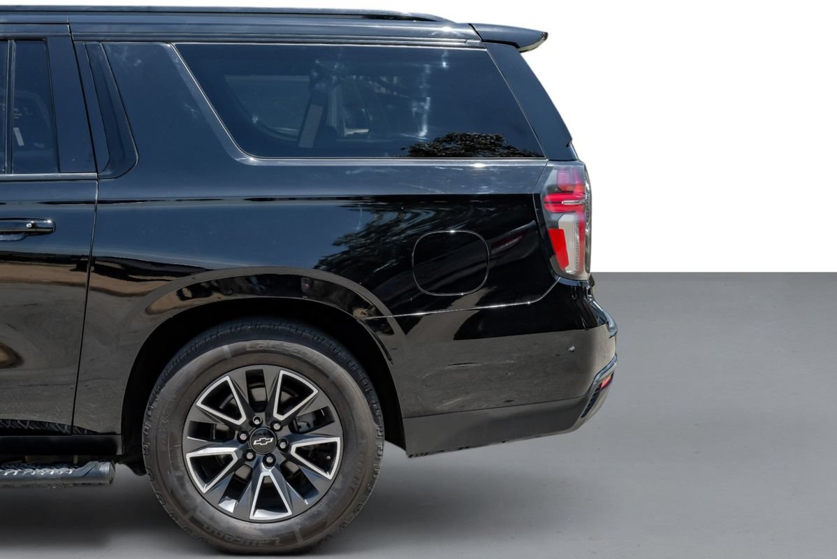 Used 2021 Chevrolet Suburban Z71 w/ Z71 Off-Road Package AWD/4WD image 11