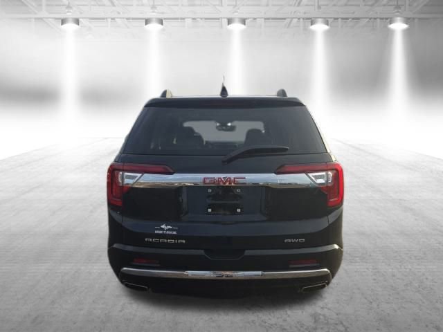 Used 2023 GMC Acadia Denali w/ Black Diamond Edition image 9
