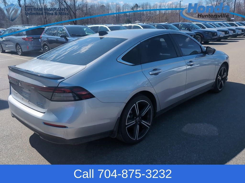 Used 2023 Honda Accord Sport image 8