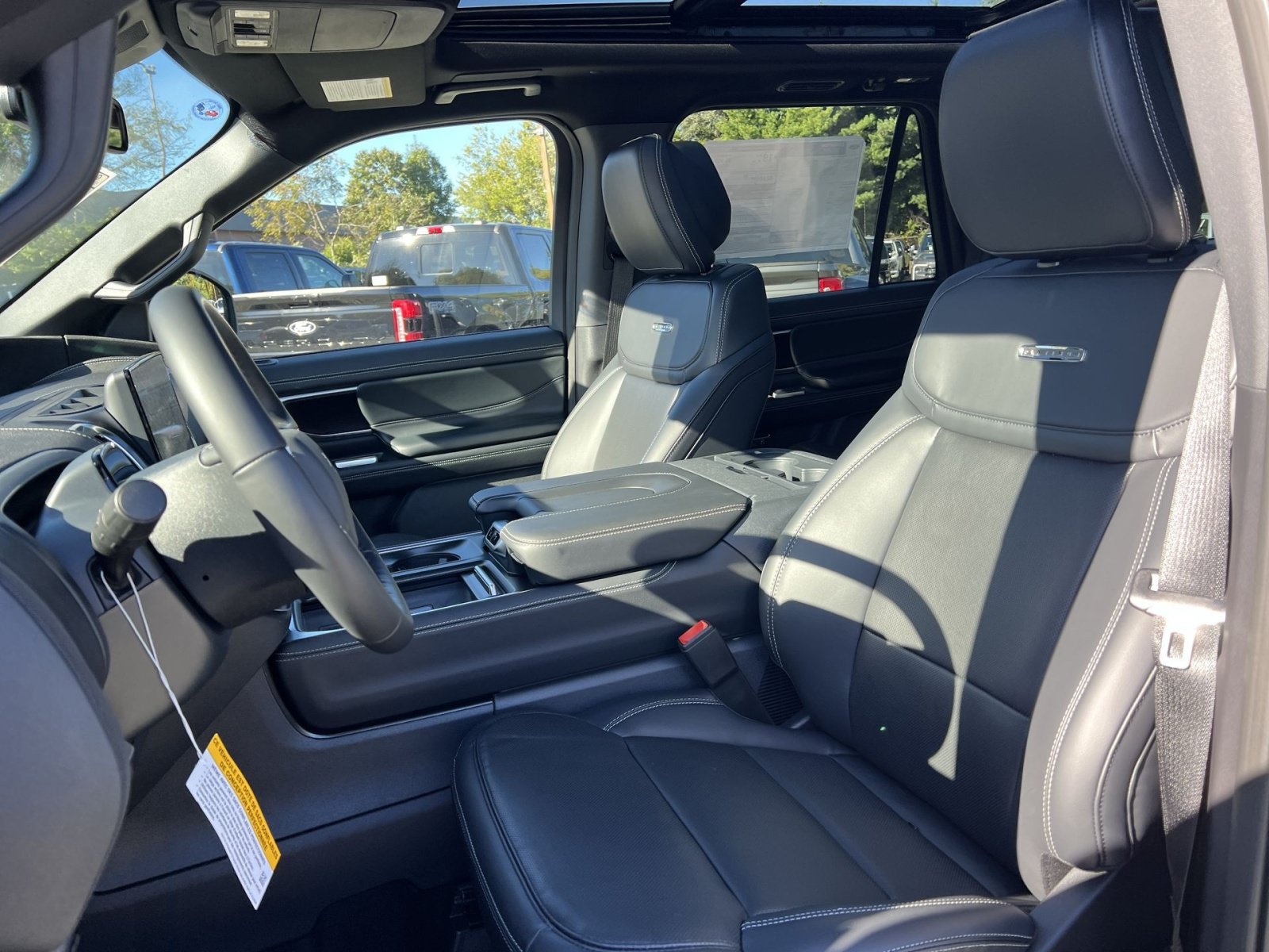 New 2027 Ford Expedition Platinum w/ Stealth Performance Package AWD/4WD image 13