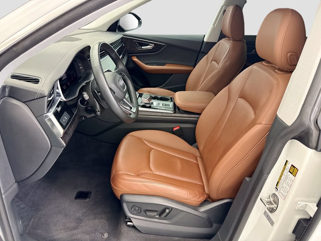 Certified 2023 Audi Q8 Premium w/ Convenience Package AWD/4WD image 18