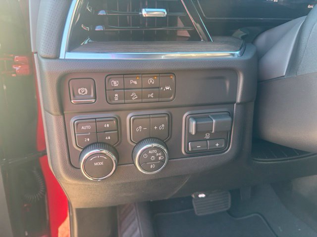 New 2026 Chevrolet Tahoe High Country w/ Sun And Tow Package AWD/4WD image 19