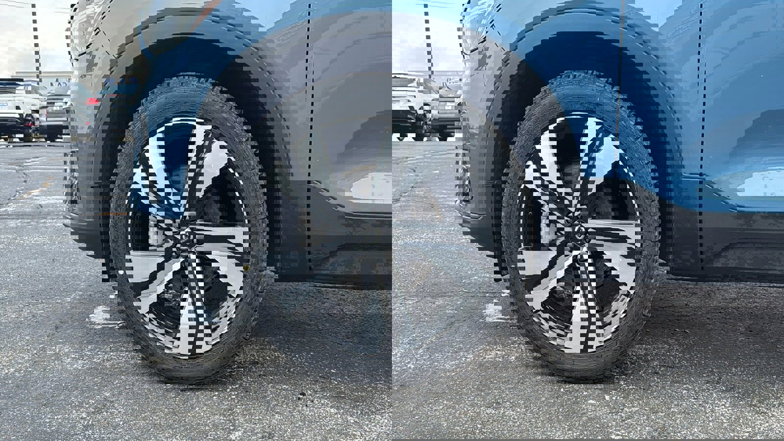 Used 2023 Volvo XC40 B5 Plus w/ Climate Package image 10