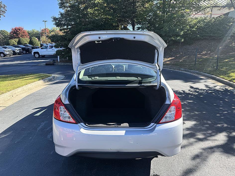 Used 2018 Nissan Versa S Plus FWD image 22
