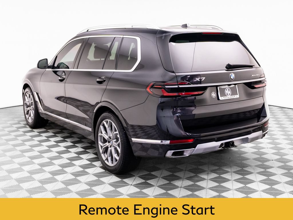 Used 2025 BMW X7 xDrive40i w/ Premium Package AWD/4WD image 3