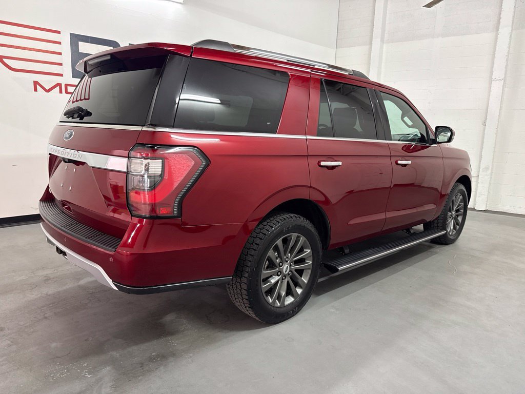 Used 2019 Ford Expedition Limited w/ Driver Assistance Package AWD/4WD image 3
