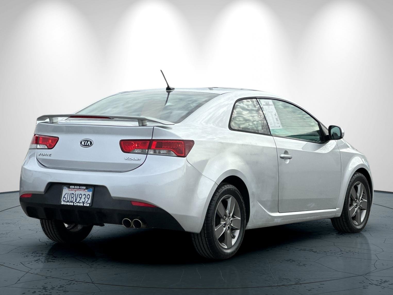 Used 2011 Kia Forte Koup EX image 4