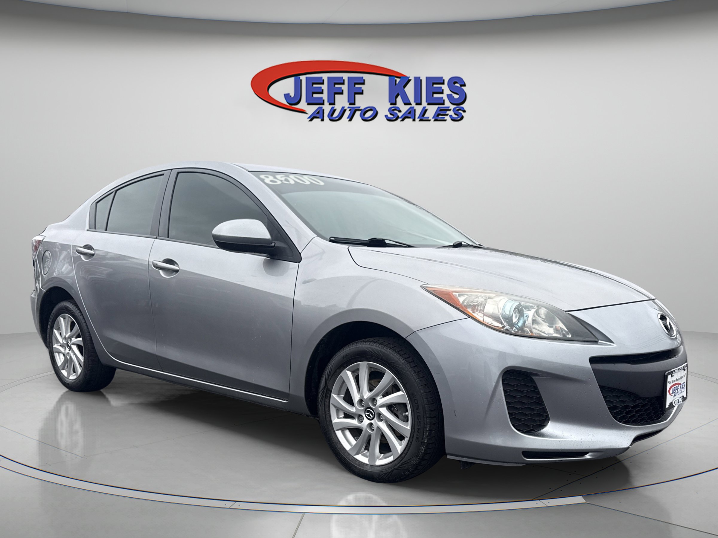 Used 2013 MAZDA MAZDA3 i Touring FWD image 3