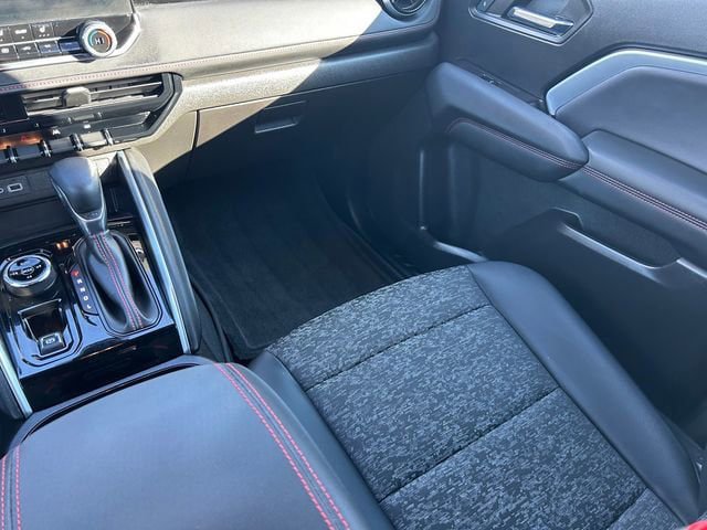 Used 2023 Chevrolet Colorado Z71 w/ Z71 Convenience Package 2 image 15