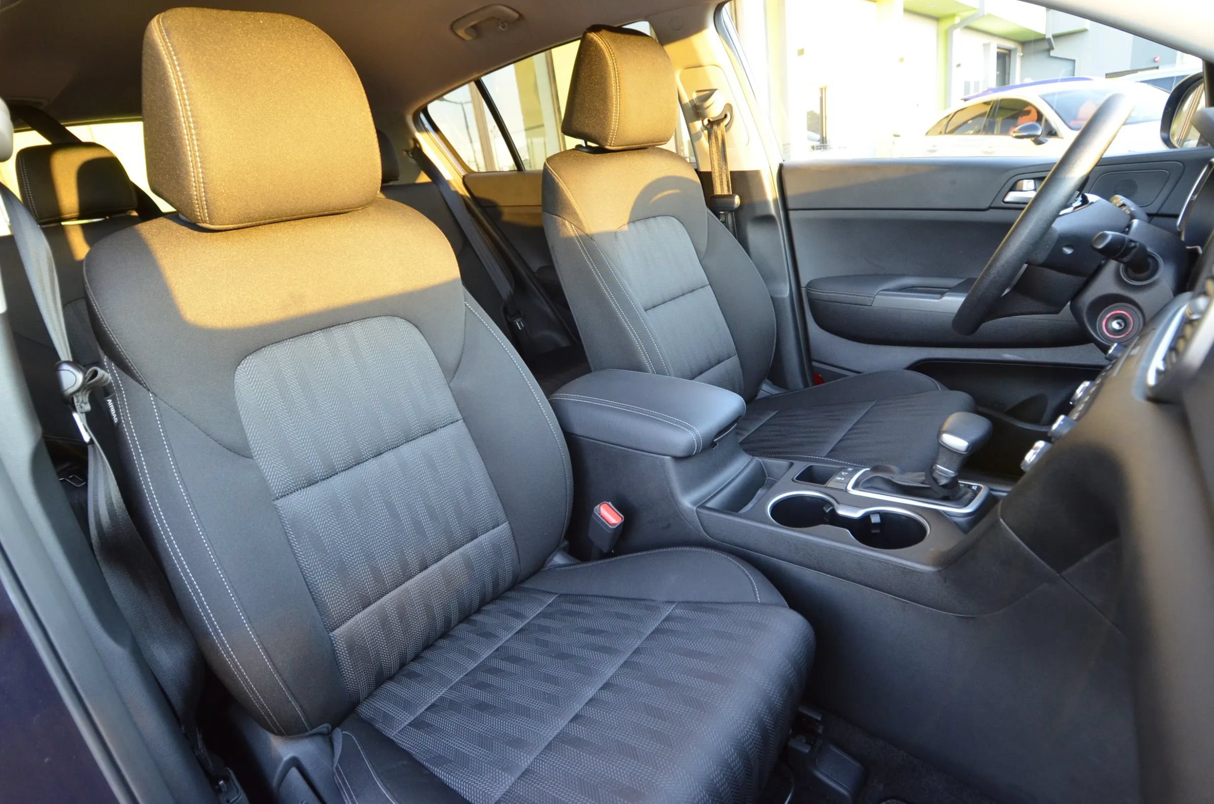 Used 2020 Kia Sportage LX AWD/4WD image 29