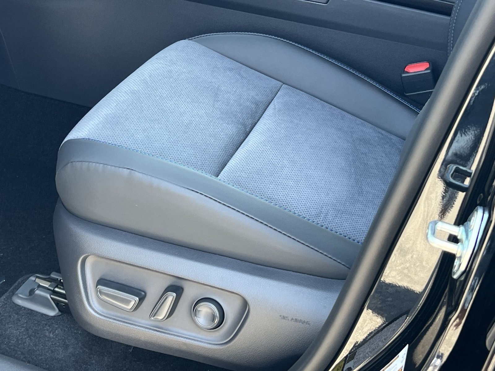 New 2026 Toyota RAV4 XSE AWD/4WD image 8