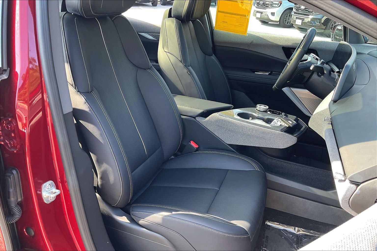 Used 2025 Cadillac Optiq Sport 2 w/ LPO, Floor Liner Package AWD/4WD image 7