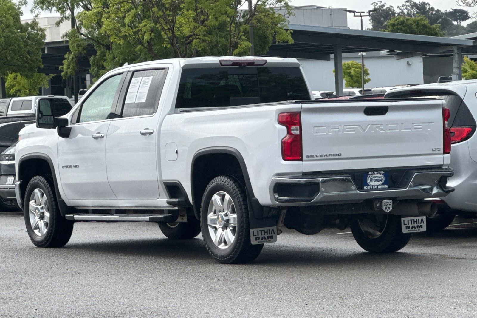 Used 2021 Chevrolet Silverado 2500 LTZ w/ LTZ Premium Package AWD/4WD image 6