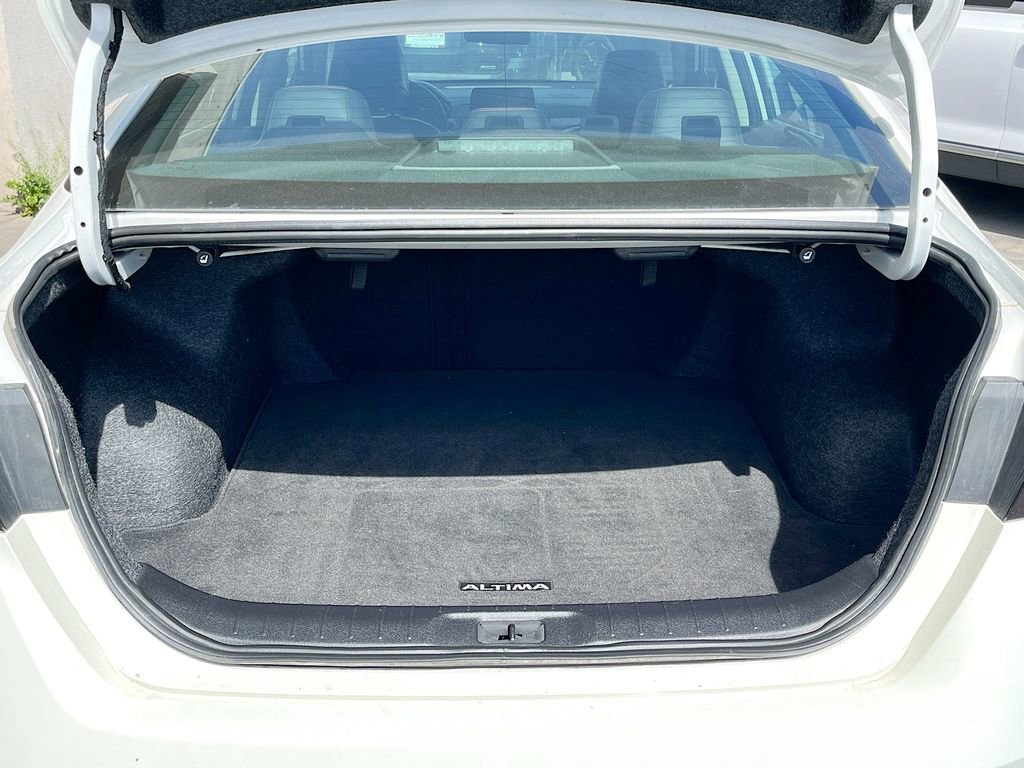 Used 2024 Nissan Altima 2.5 SR image 23