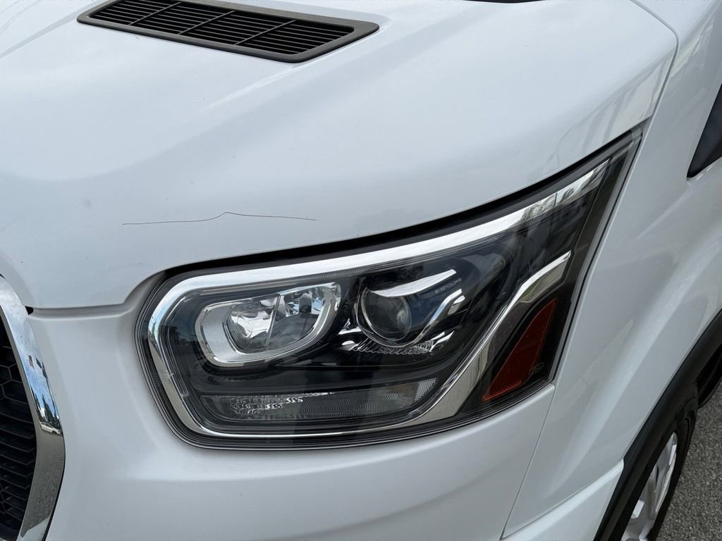 Used 2023 Ford Transit 350 XLT image 33