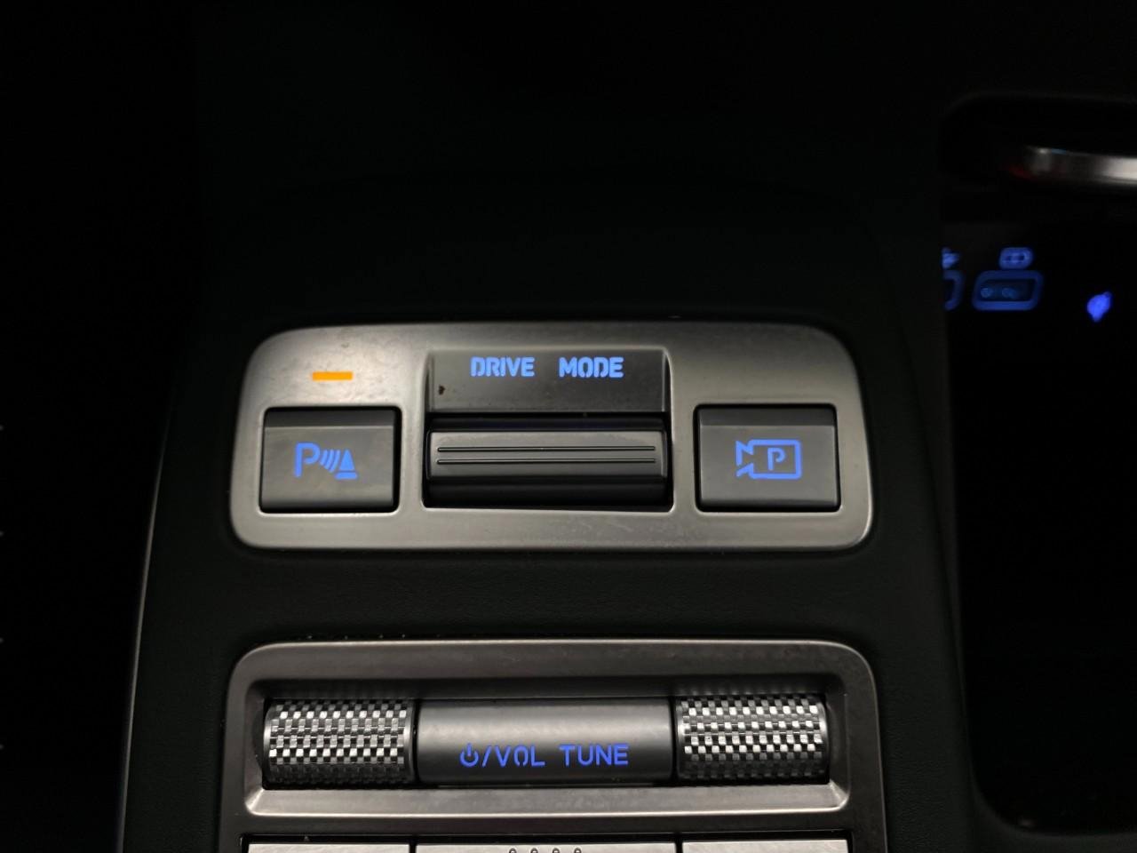 Used 2023 Genesis GV70 2.5T w/ Advanced Package image 29