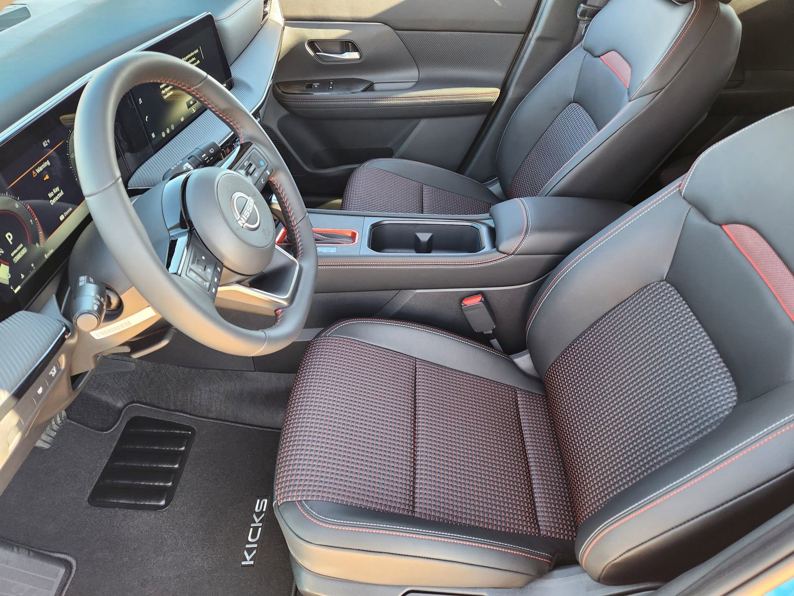 New 2026 Nissan Kicks SR image 12