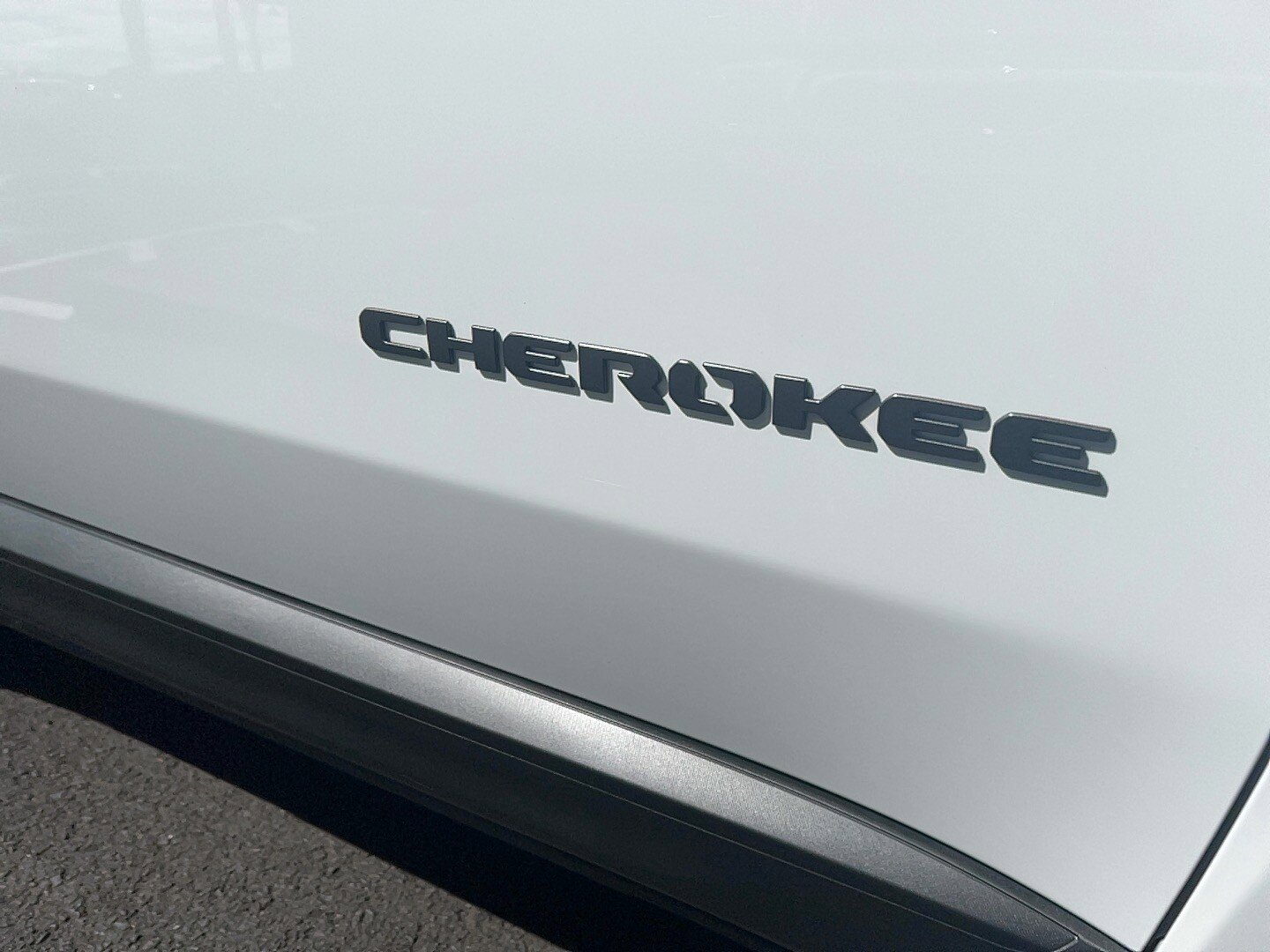 Used 2026 Jeep Cherokee Laredo AWD/4WD image 11