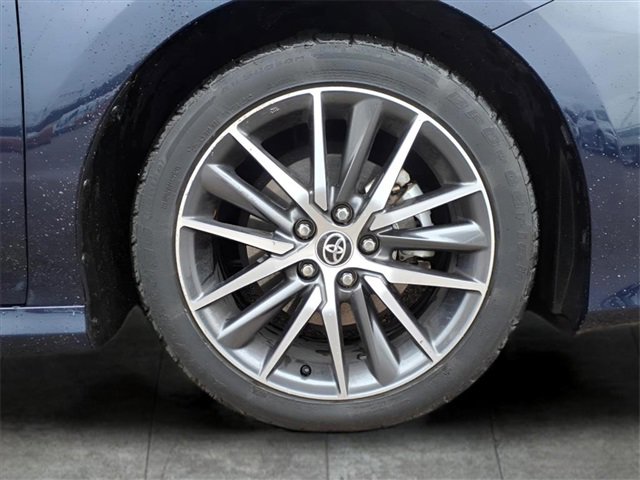 Used 2022 Toyota Camry XLE image 9