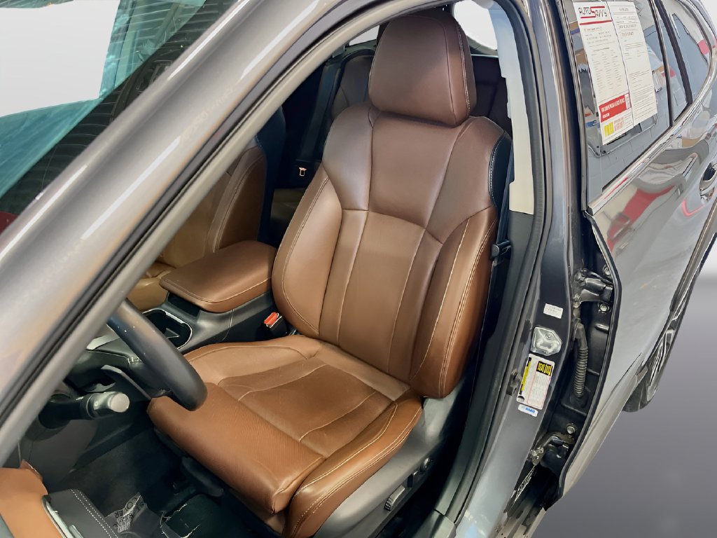 Used 2023 Subaru Outback Touring AWD/4WD image 20