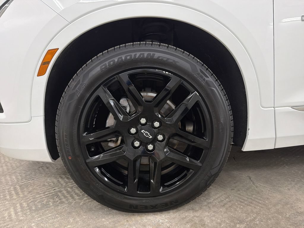 Used 2019 Chevrolet Blazer Premier w/ Driver Confidence II Package AWD/4WD image 13