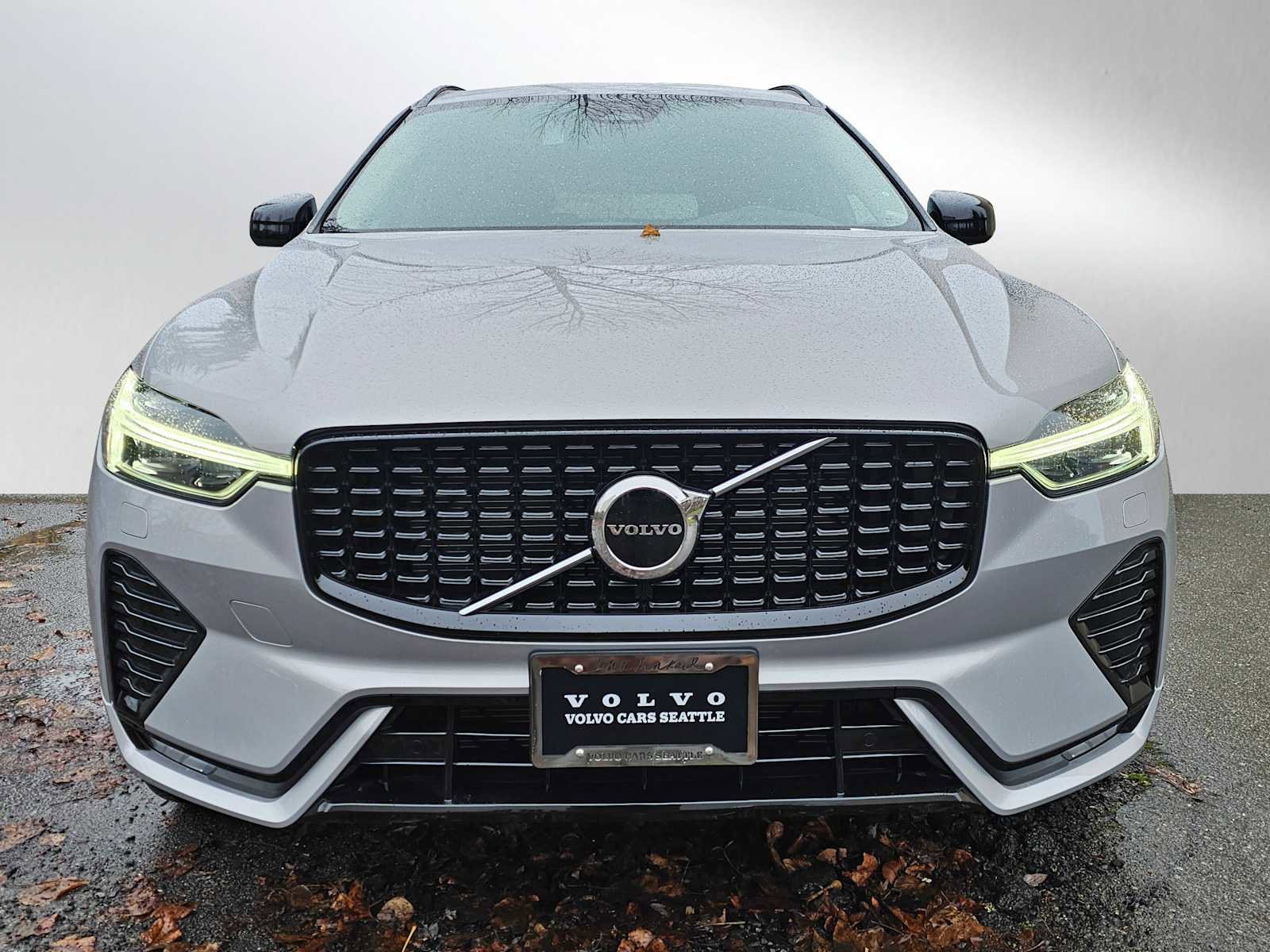 Certified 2025 Volvo XC60 B5 Core w/ Protection Package Premier image 47