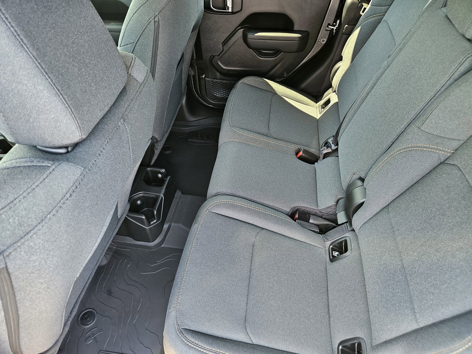 New 2025 Jeep Gladiator Sport image 23