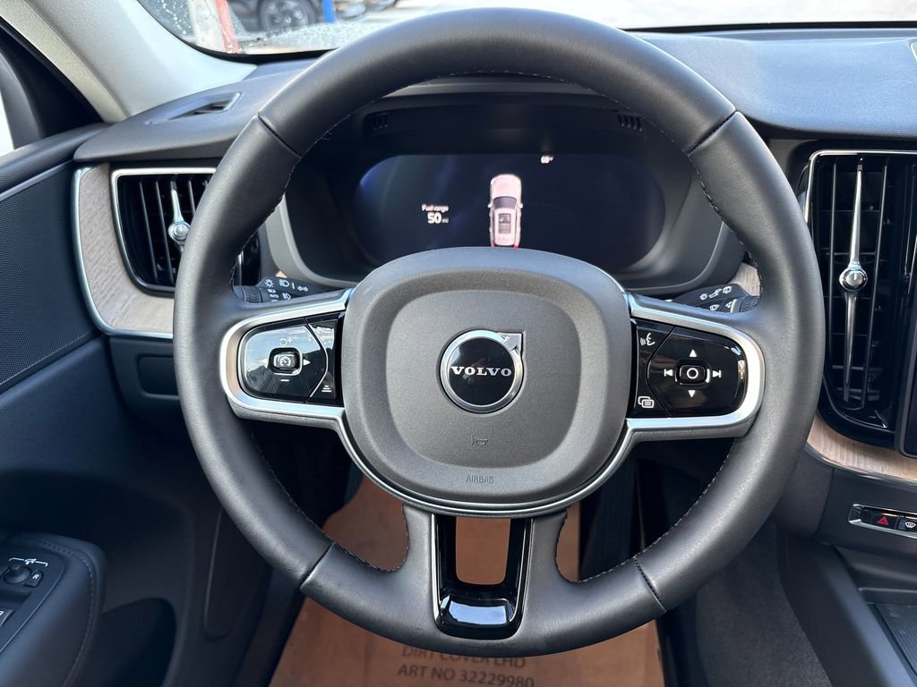 New 2026 Volvo XC60 B5 Plus image 21