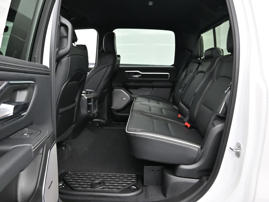 New 2026 RAM 1500 Laramie AWD/4WD image 19