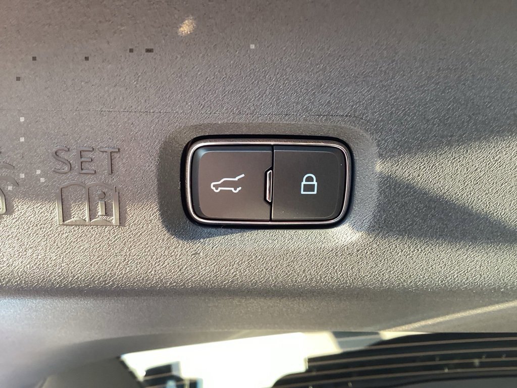 New 2025 Ford Expedition Active image 19