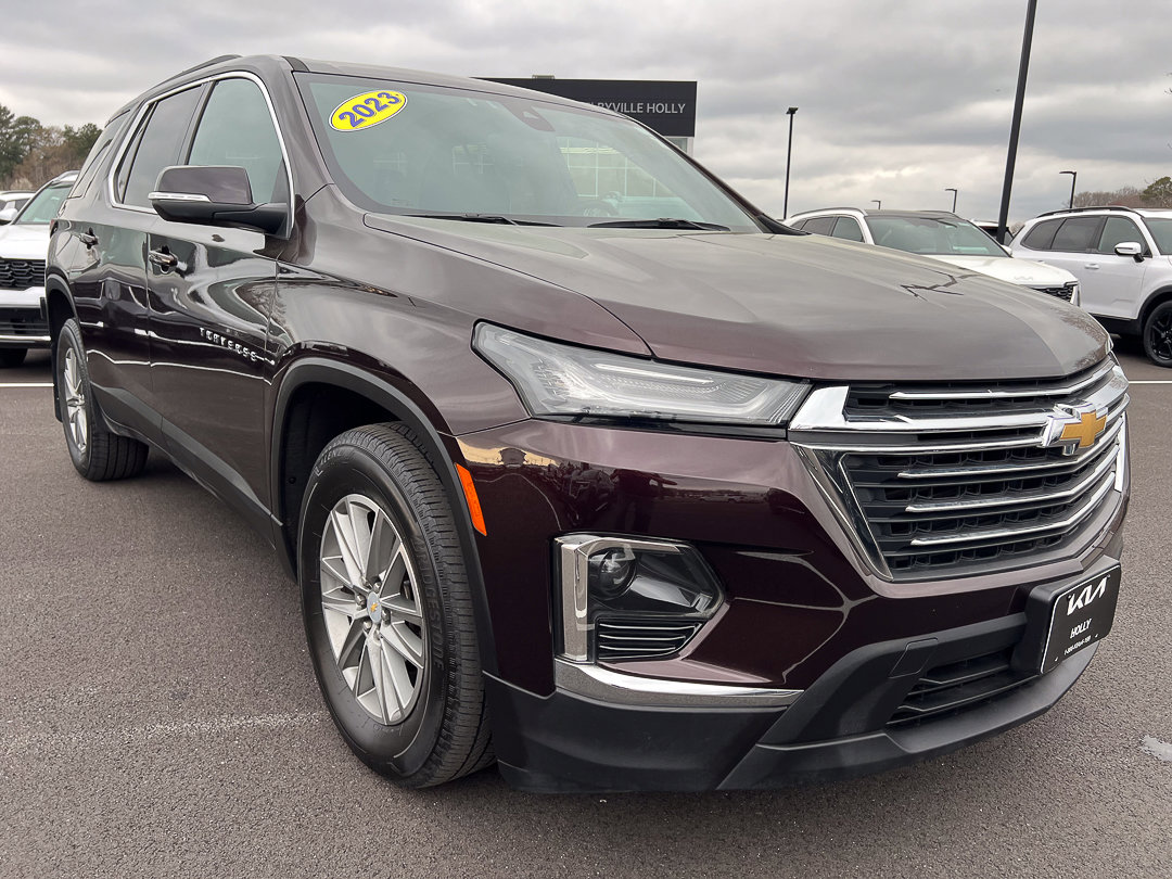 Used 2023 Chevrolet Traverse LT image 13