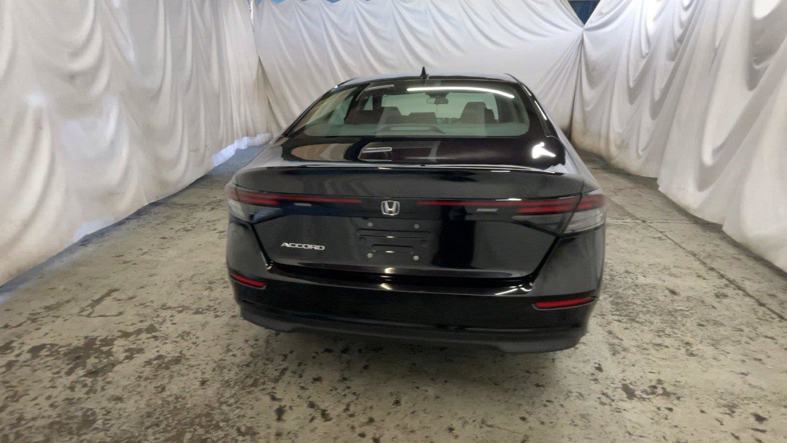 Used 2025 Honda Accord SE image 8