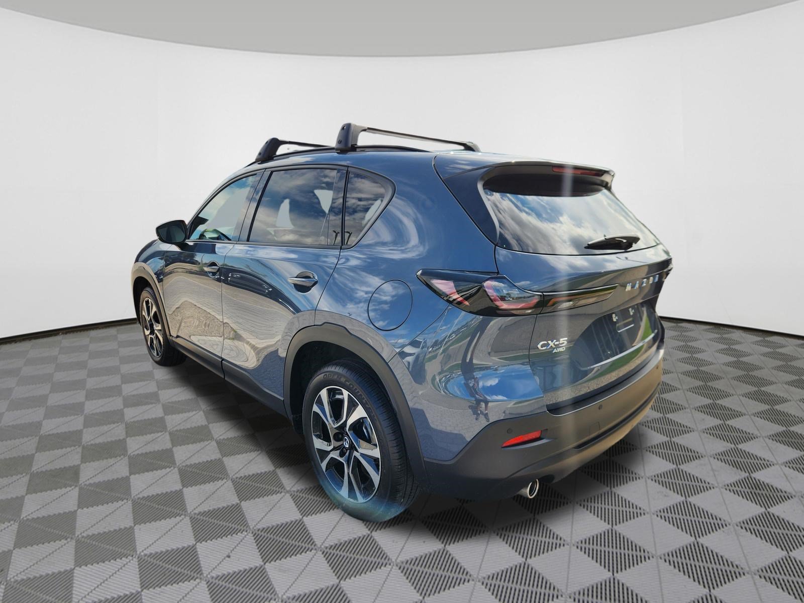 Certified 2026 MAZDA CX-5 Preferred AWD/4WD image 3