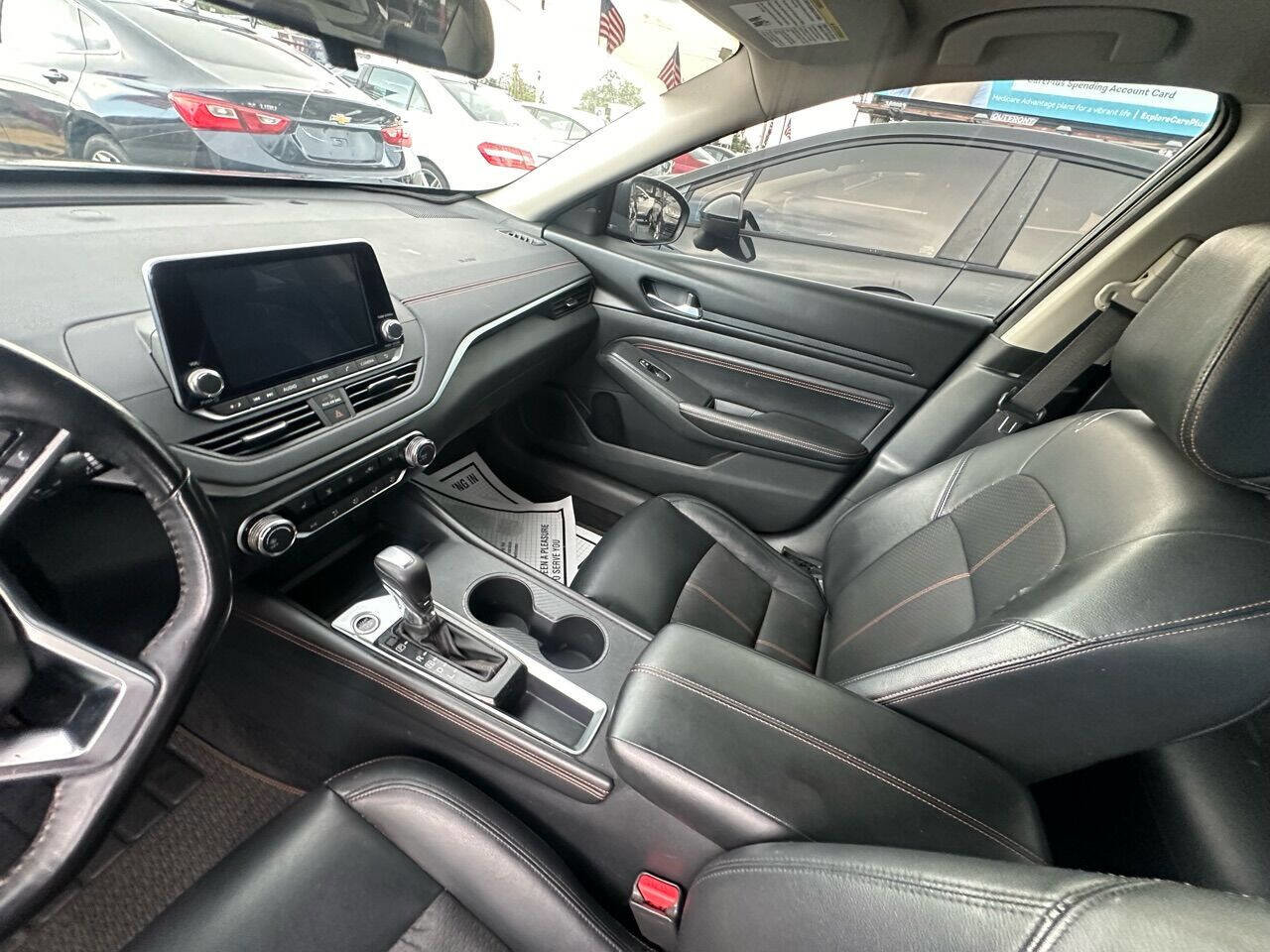 Used 2019 Nissan Altima 2.5 SR w/ SR Premium Package image 10