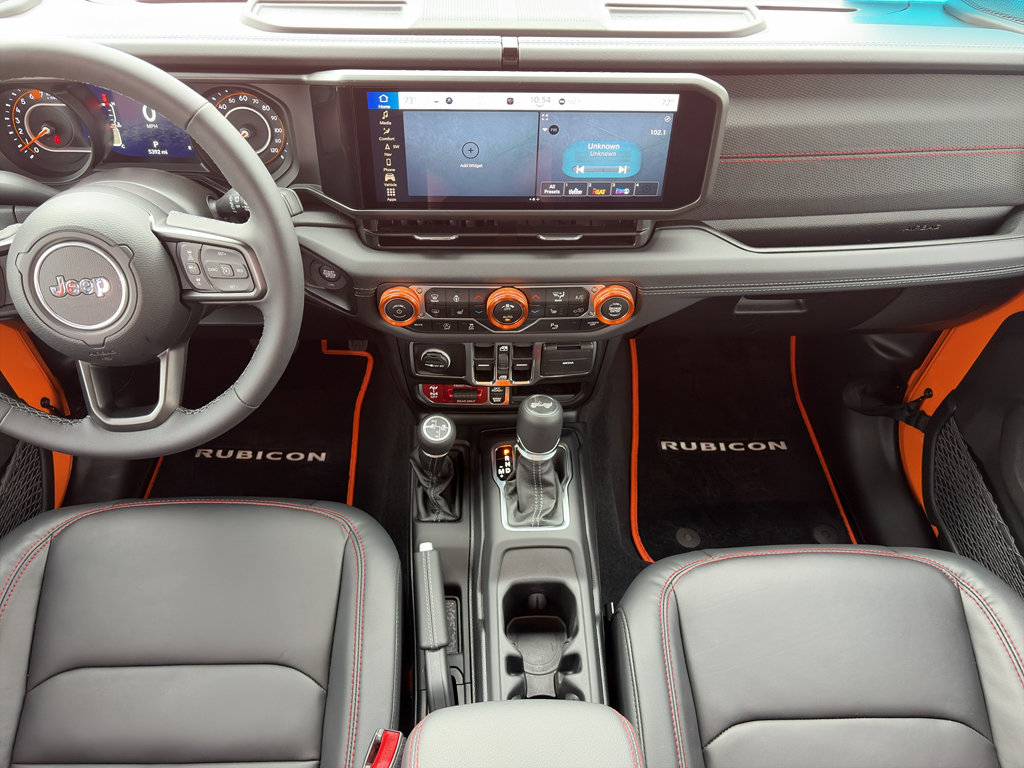 Used 2025 Jeep Wrangler Unlimited Rubicon AWD/4WD image 29