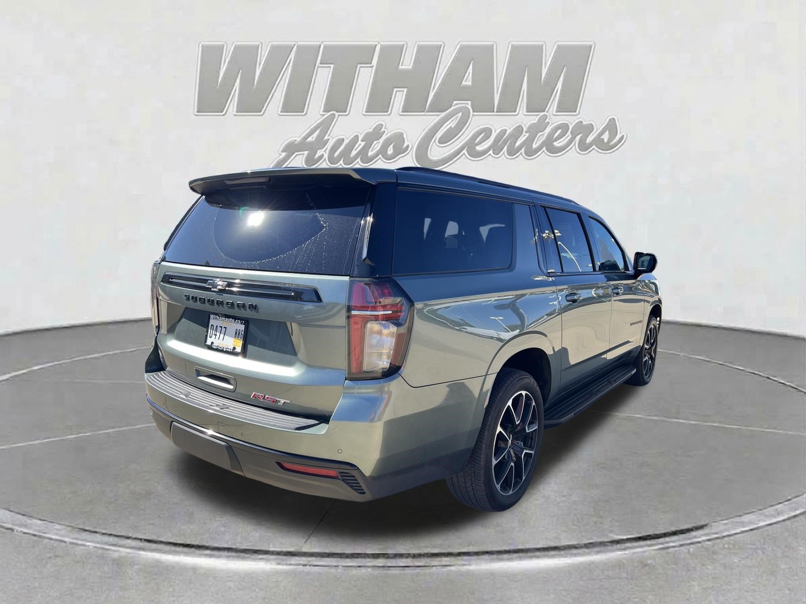 Used 2023 Chevrolet Suburban RST AWD/4WD image 4