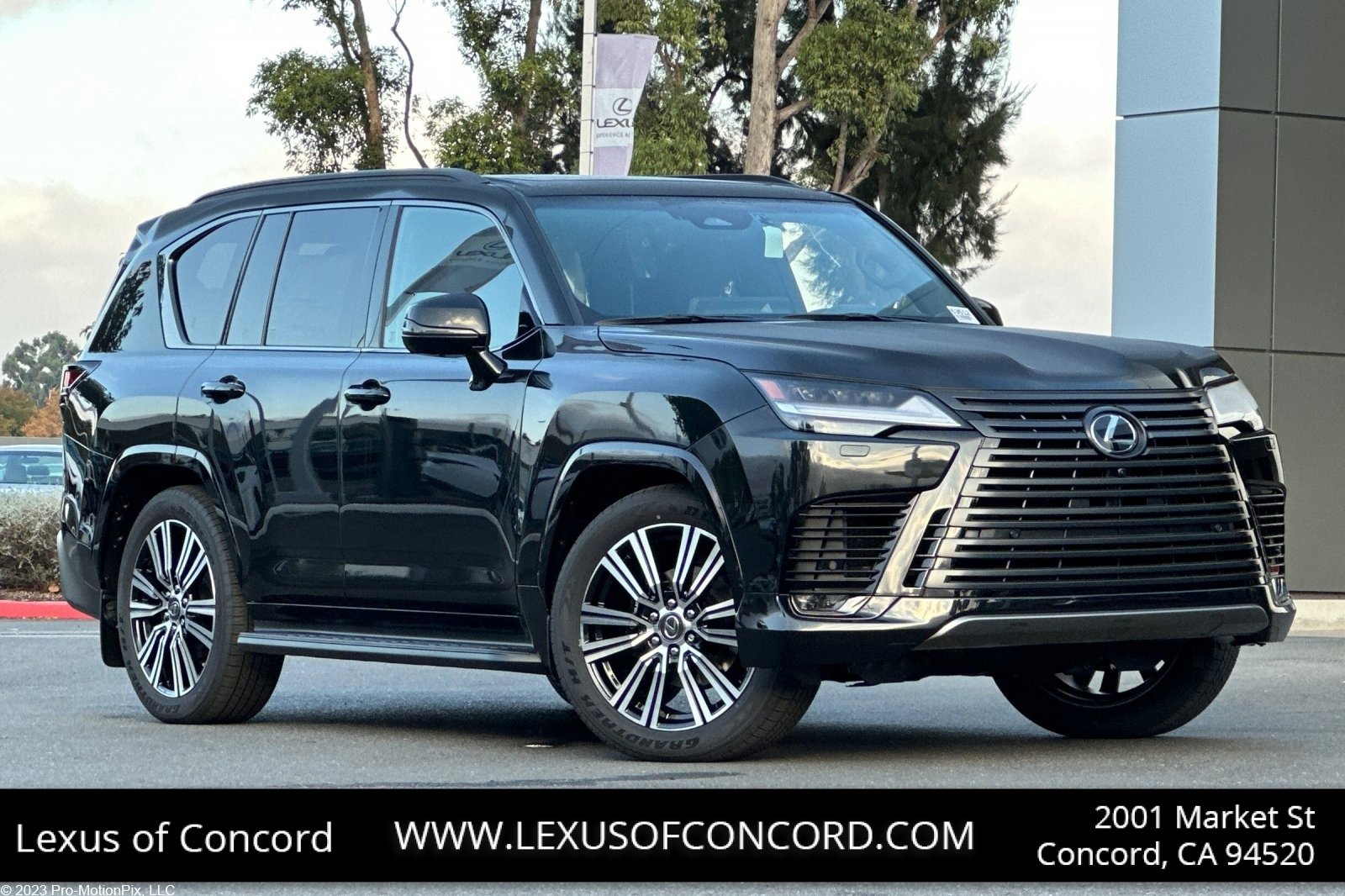 New 2025 Lexus LX 600 4WD w/ Luxury Package