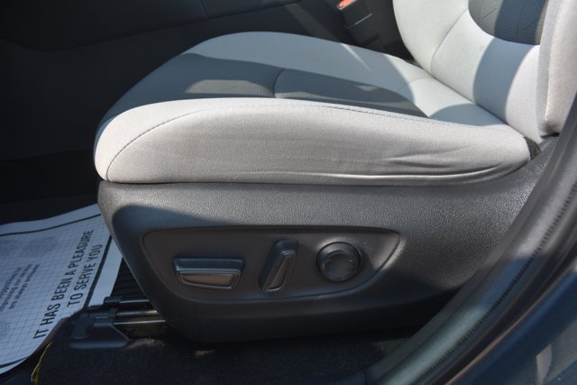 Used 2021 Toyota RAV4 XLE FWD image 14