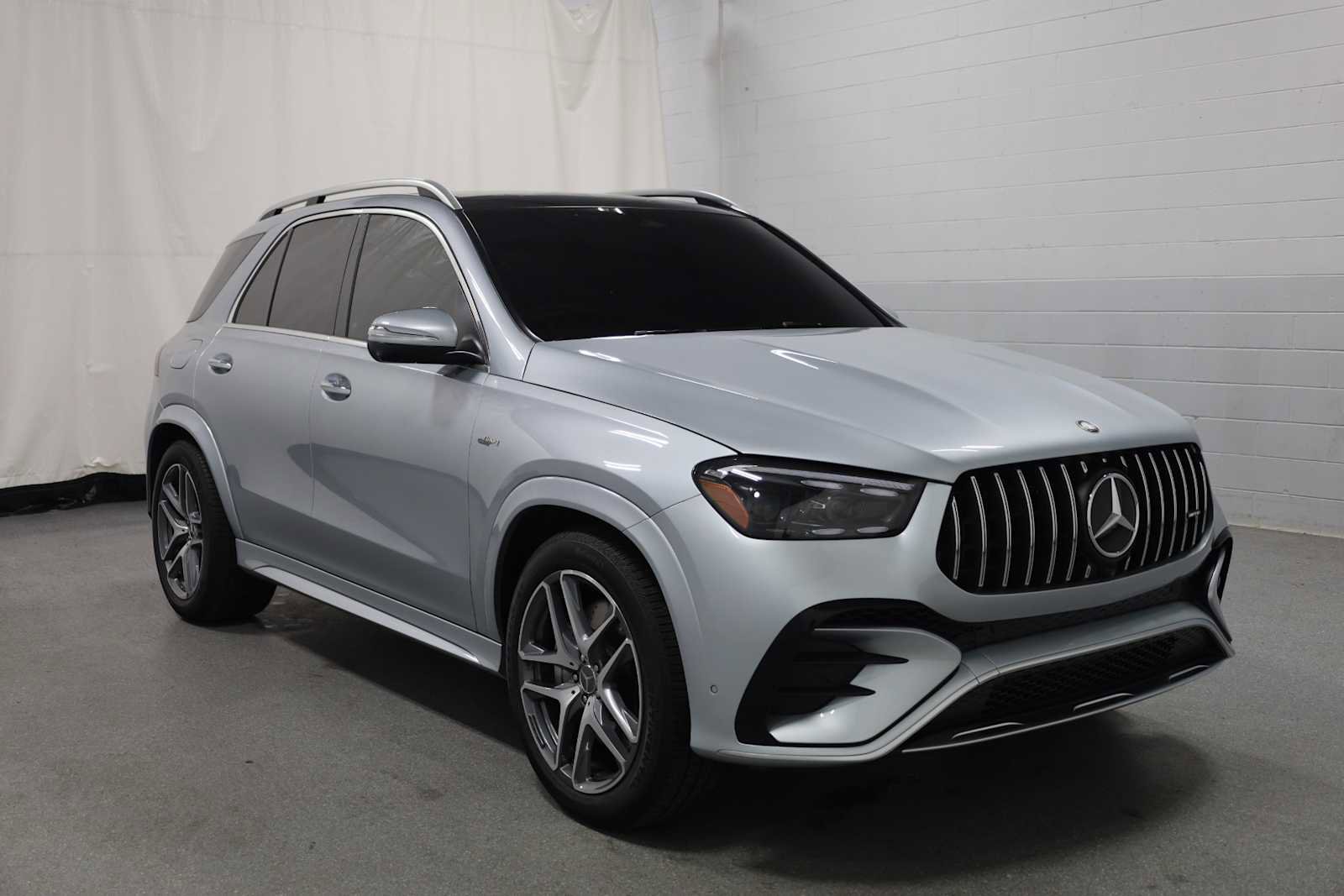 Used 2025 Mercedes-Benz GLE 53 AMG 4MATIC image 13