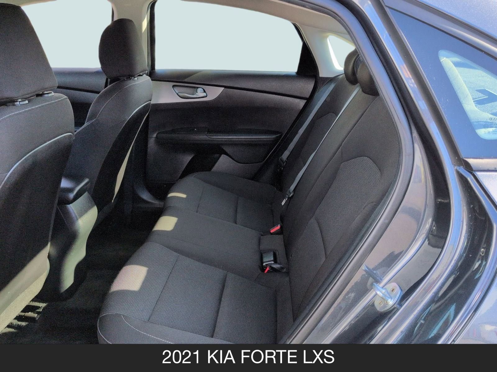 Used 2021 Kia Forte LXS image 15