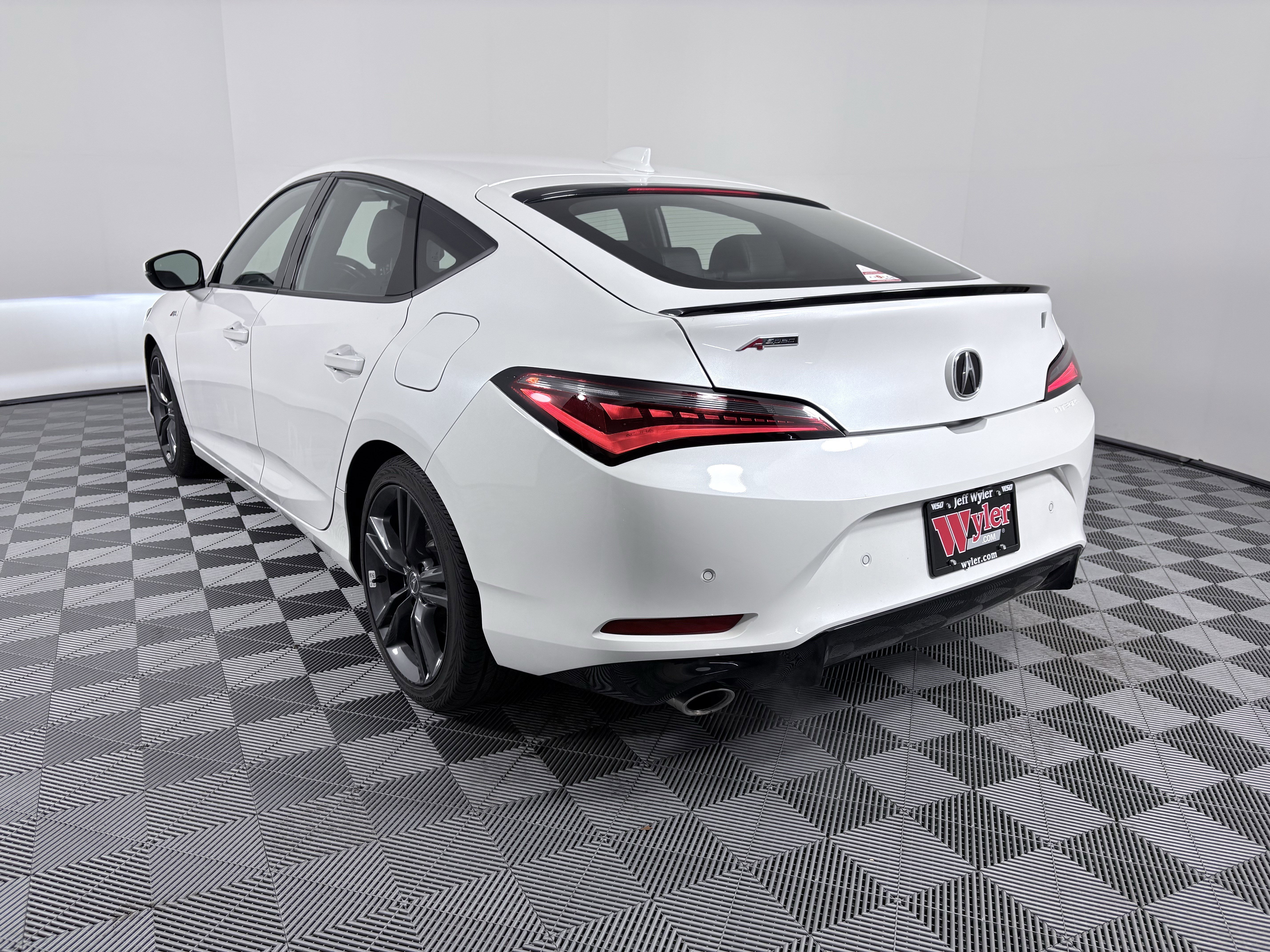 Used 2025 Acura Integra A-Spec image 8