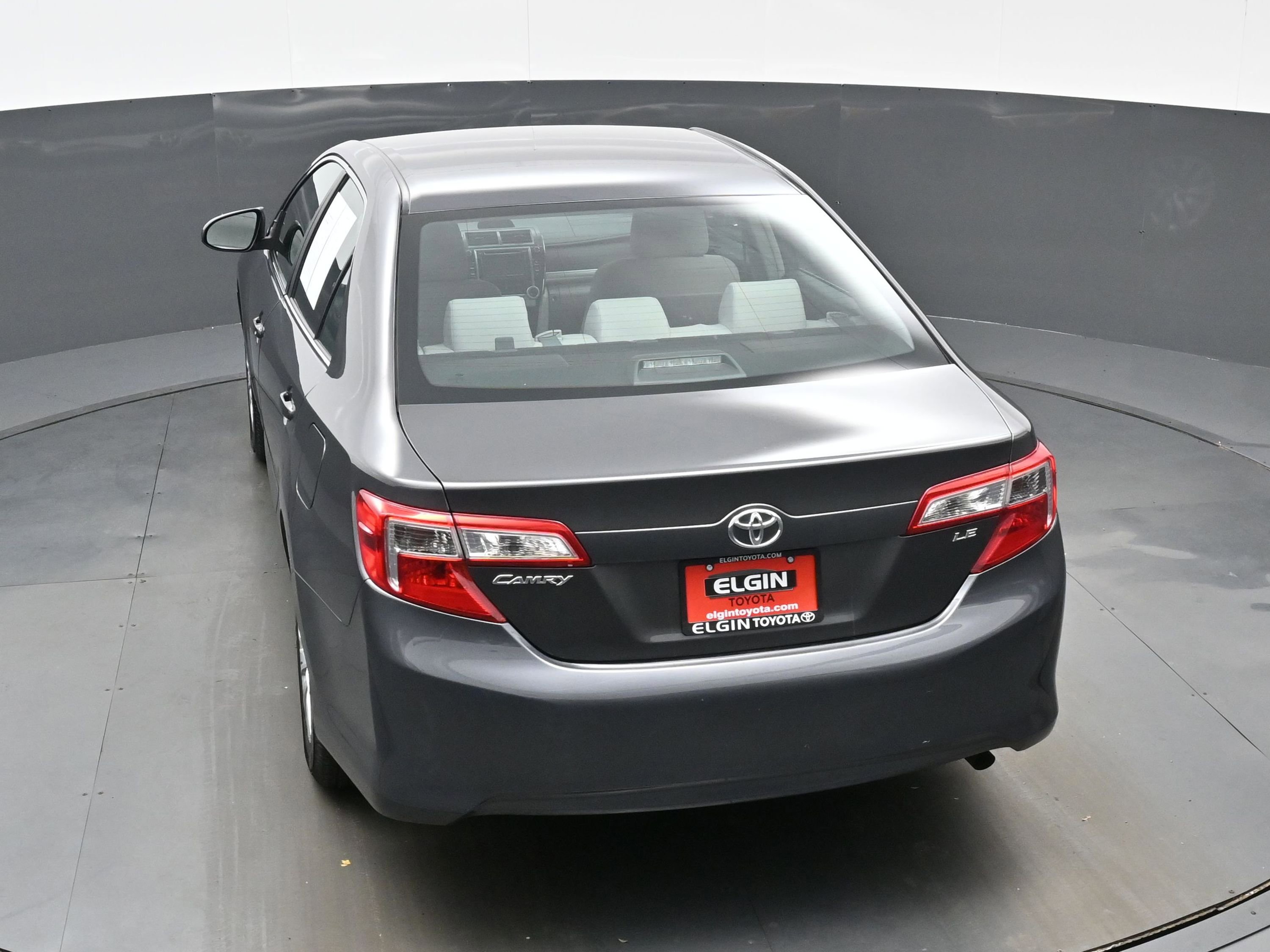 Used 2013 Toyota Camry LE image 34