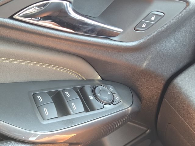New 2026 Chevrolet Trax ACTIV w/ Sunroof Package FWD image 24