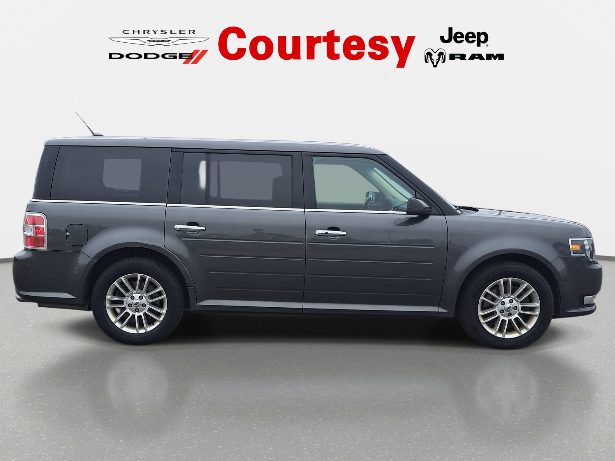 Used 2018 Ford Flex SEL w/ Class III Trailer Tow Package FWD image 3