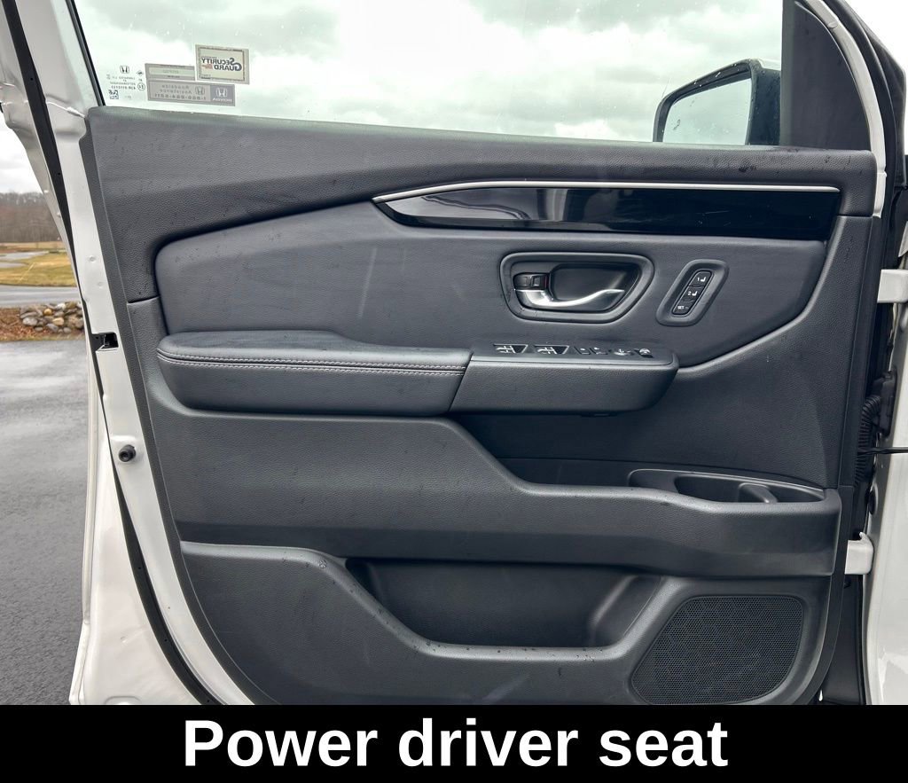 Used 2024 Honda Pilot Touring image 19
