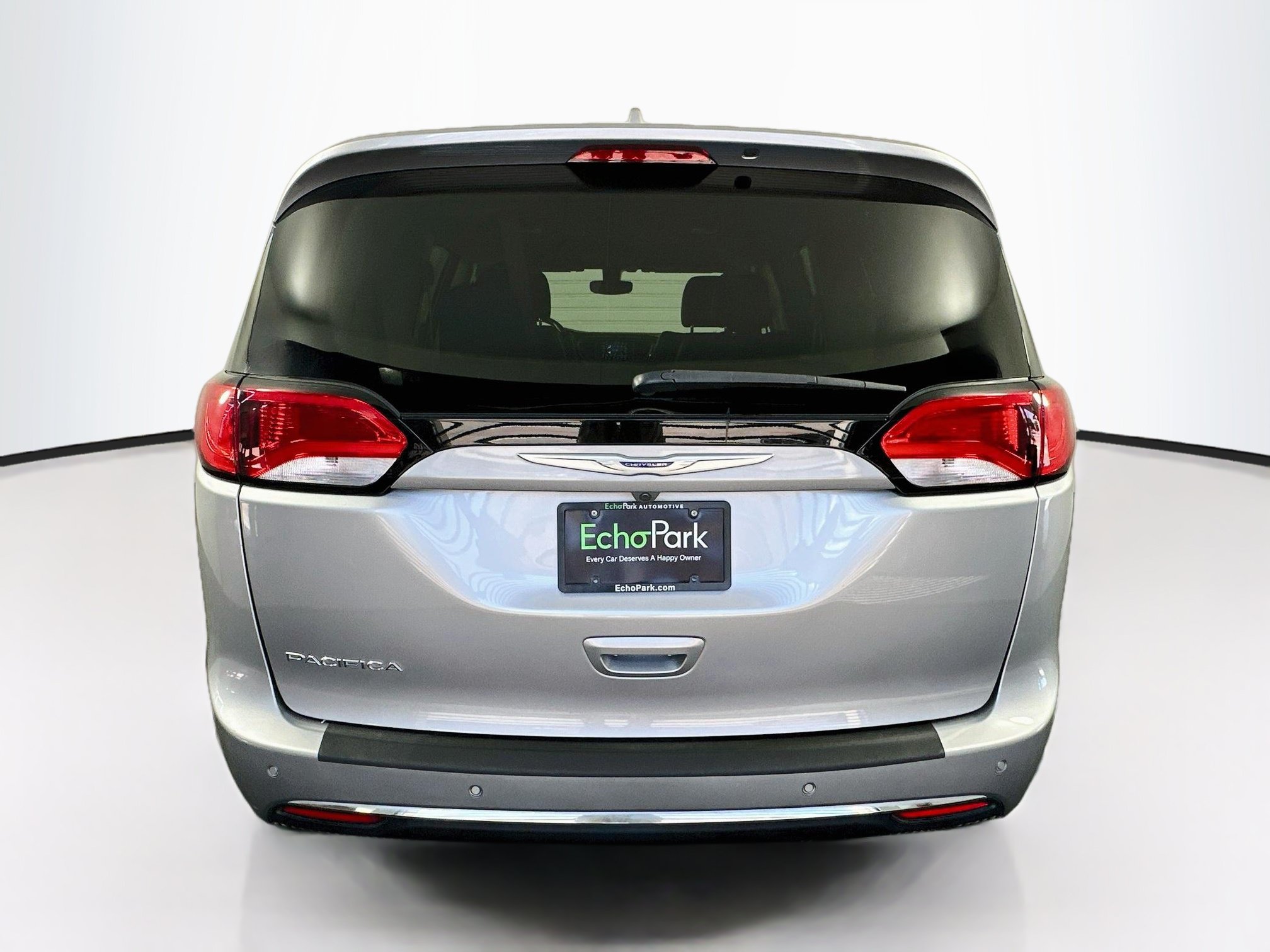 Used 2019 Chrysler Pacifica Touring-L FWD image 7