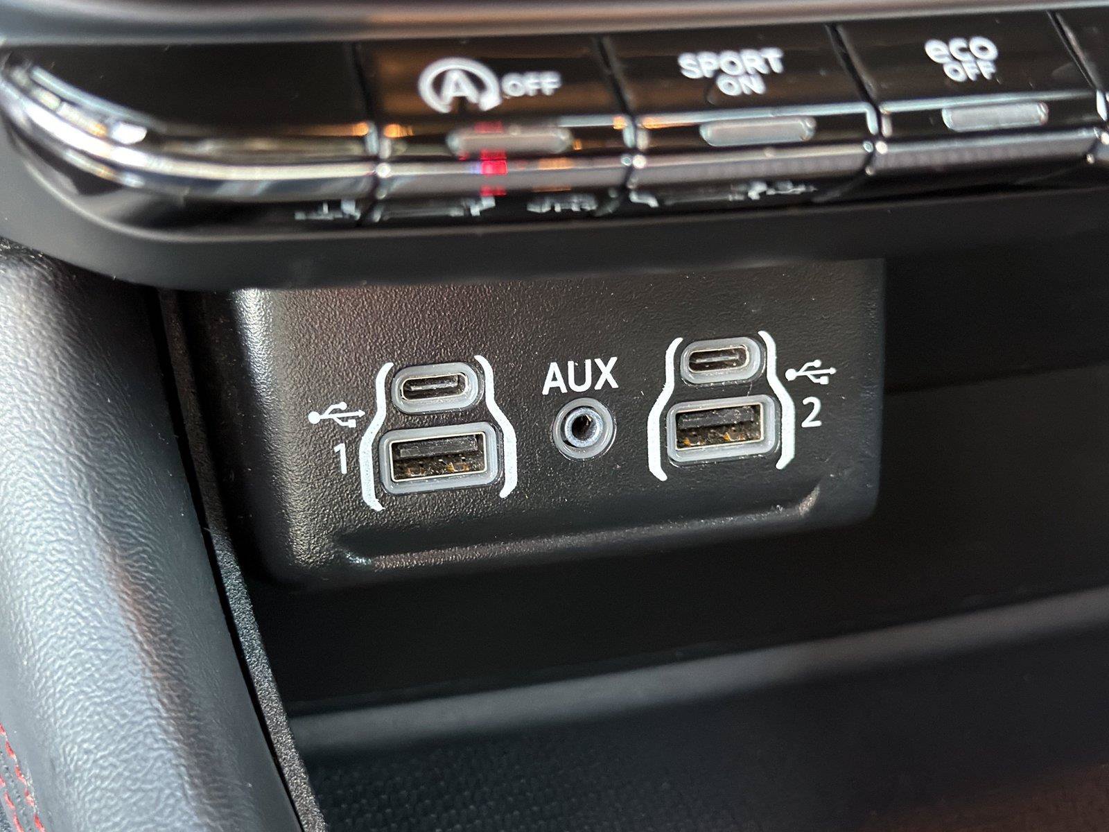Used 2025 Dodge Durango GT RWD image 33