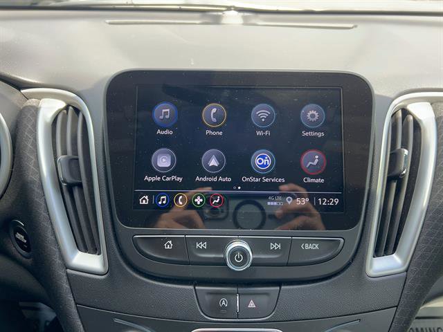 Used 2022 Chevrolet Malibu LT FWD image 19