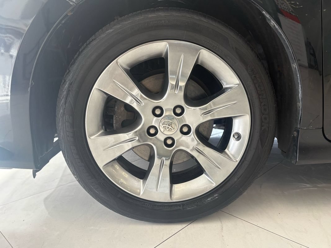 Used 2015 Toyota Sienna SE w/ SE Preferred Package FWD image 41