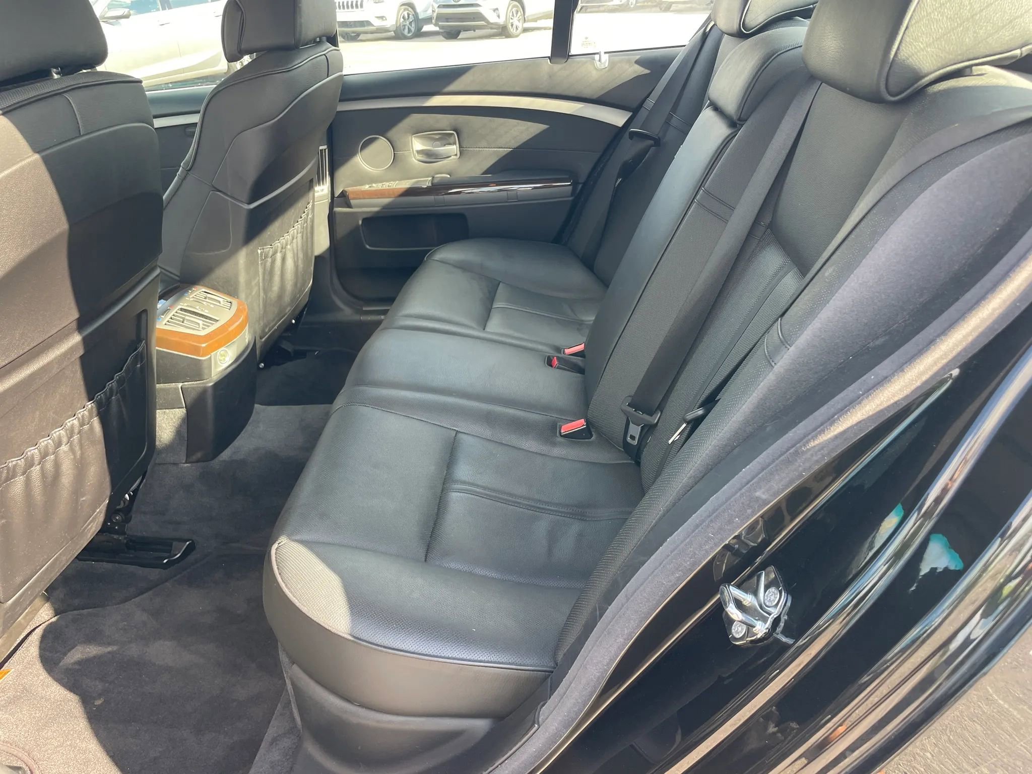 Used 2008 BMW 750i image 18